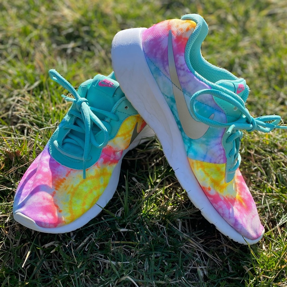 Nike shoes GUC